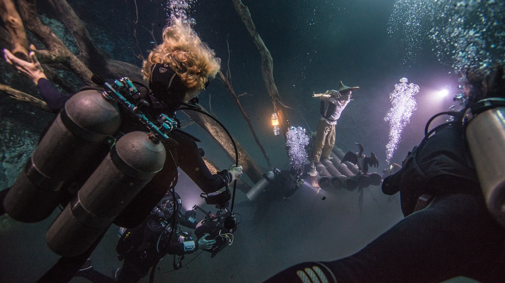 Photo: the process of the underwater shooting