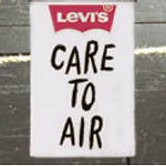 Levi’s ищет способ чистить джинсы, не загрязняя воздух 