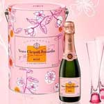 Veuve Clicquot Rosé Celebrates Sakura Blossom Veuve Clicquot Rosé Celebrates Sakura Blossom