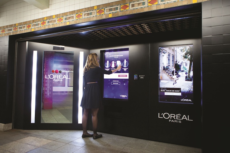 Photo: L'Oreal Paris intelligent vending machine in NYC metro