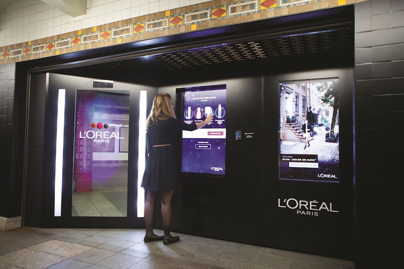 Beauty care and hi-tech merge L Oreal Paris invents an 